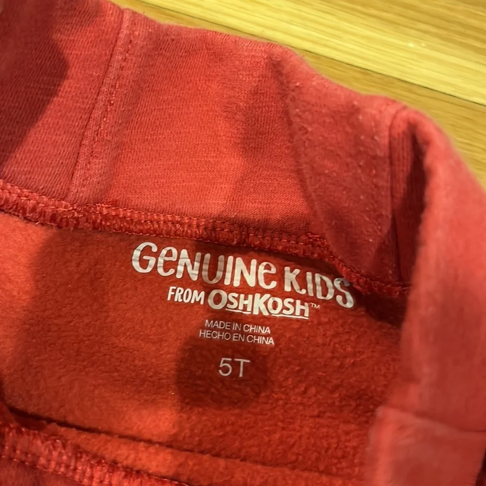 Genuine kids by Oshkosh 5 t (small mark as pictured)